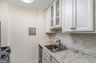 922 24th St NW, Washington, DC 20037 - Photo 5