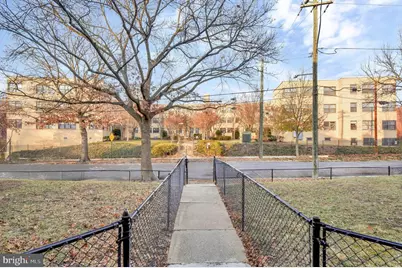 212 Oakwood Street SE #B5, Washington, DC 20032 - Photo 43