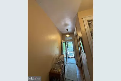 1121 8th Street NE, Washington, DC 20002 - Photo 9