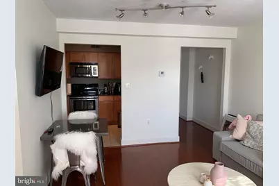 3609 38th Street NW #303, Washington, DC 20016 - Photo 3