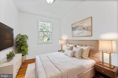 212 Division Avenue NE, Washington, DC 20019 - Photo 9