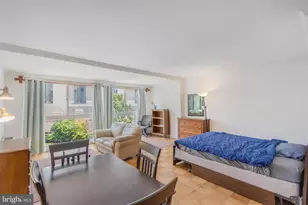 922 24th St NW, Washington, DC 20037 - Photo 11