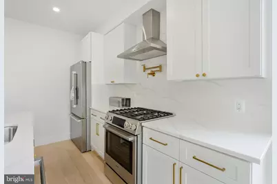 636 Edgewood Street NE #B, Washington, DC 20017 - Photo 3