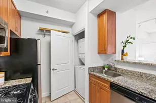 1111 25th St NW, Washington, DC 20037 - Photo 7