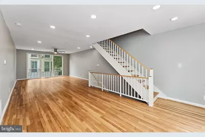 212 G Street SW #212, Washington, DC 20024 - Photo 3