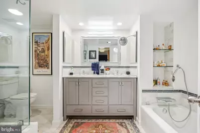 700 New Hampshire Avenue NW #116, Washington, DC 20037 - Photo 27