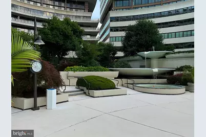 700 New Hampshire Avenue NW #116, Washington, DC 20037 - Photo 31