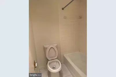 2555 NW Pennsylvania Avenue NW #919, Washington, DC 20037 - Photo 15