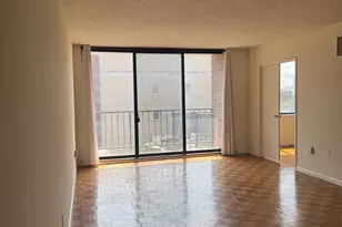 2555 NW Pennsylvania Ave NW, Washington, DC 20037 - Photo 3