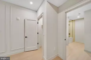 2121 Ward Pl NW, Washington, DC 20037 - Photo 11