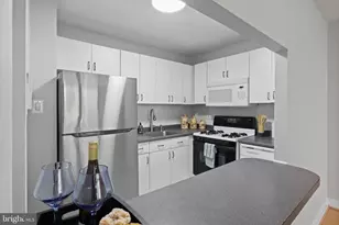 1260 21st St NW, Washington, DC 20036 - Photo 11