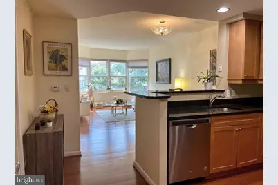 1111 11th Street NW #304, Washington, DC 20001 - Photo 3