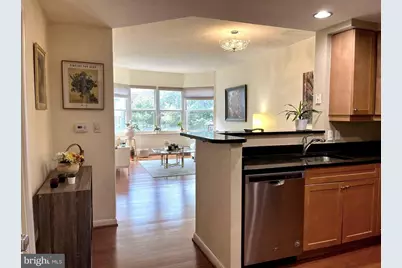 1111 11th Street NW #304, Washington, DC 20001 - Photo 3