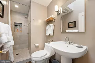 1501 Van Buren St NW, Washington, DC 20012 - Photo 17