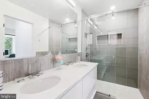 304 K St NE, Washington, DC 20002 - Photo 39