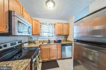 1142 Barnaby Terrace SE, Washington, DC 20032 - Photo 5