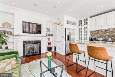 1526 17th Street NW #205, Washington, DC 20036 - Photo 3