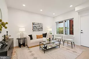 733 8th St SE, Washington, DC 20003 - Photo 5