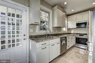 4910 Hillbrook Ln NW, Washington, DC 20016 - Photo 9