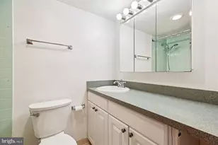 950 25th St NW, Washington, DC 20037 - Photo 25