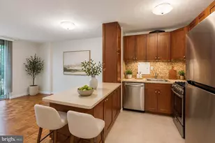 950 25th St NW, Washington, DC 20037 - Photo 3