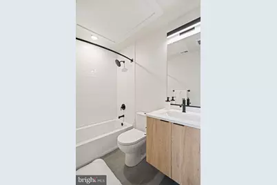 733 8th Street SE #202, Washington, DC 20003 - Photo 15