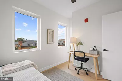733 8th Street SE #302, Washington, DC 20003 - Photo 13