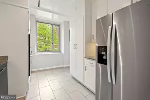 4101 Cathedral Ave NW, Washington, DC 20016 - Photo 23