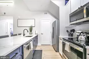 1621 T St SE, Washington, DC 20020 - Photo 11