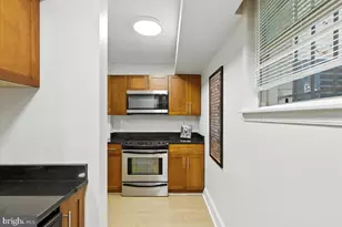 1367 K St SE, Washington, DC 20003 - Photo 13