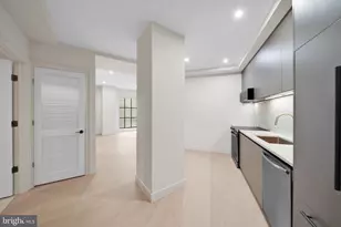 2121 Ward Pl NW, Washington, DC 20037 - Photo 5