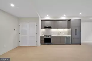 2121 Ward Pl NW, Washington, DC 20037 - Photo 15