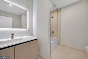 2121 Ward Pl NW, Washington, DC 20037 - Photo 11