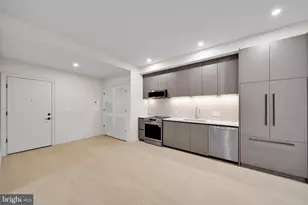 2121 Ward Pl NW, Washington, DC 20037 - Photo 5