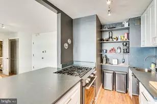 1545 18th St NW, Washington, DC 20036 - Photo 27