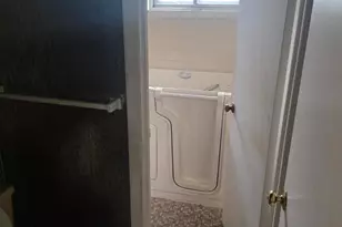 2406 24th St SE, Washington, DC 20020 - Photo 11