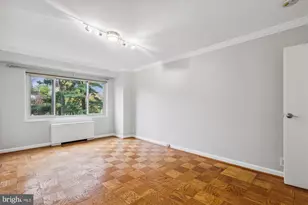 4201 Cathedral Ave NW, Washington, DC 20016 - Photo 19