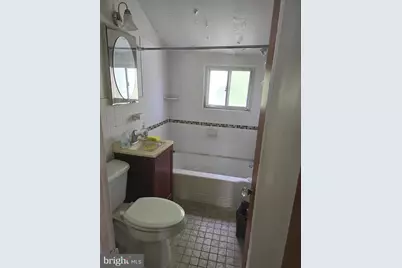 812 Division Avenue NE, Washington, DC 20019 - Photo 5