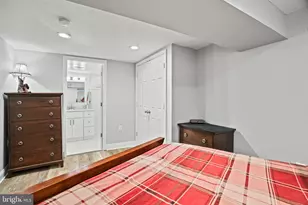 2410 21st Pl NE, Washington, DC 20018 - Photo 25