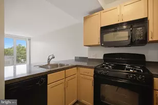 800 4th St SW, Washington, DC 20024 - Photo 11