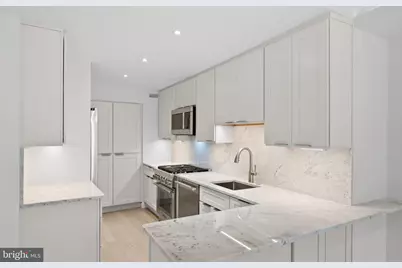 700 New Hampshire Avenue NW #303, Washington, DC 20037 - Photo 7