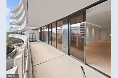 700 New Hampshire Avenue NW #303, Washington, DC 20037 - Photo 25