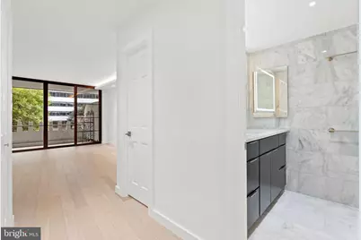 700 New Hampshire Avenue NW #303, Washington, DC 20037 - Photo 15