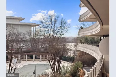 700 New Hampshire Avenue NW #303, Washington, DC 20037 - Photo 27