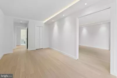 700 New Hampshire Avenue NW #303, Washington, DC 20037 - Photo 13