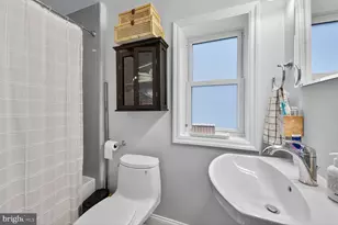 1409 Hopkins St NW, Washington, DC 20036 - Photo 27