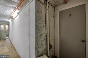 1812 D St NE, Washington, DC 20002 - Photo 31