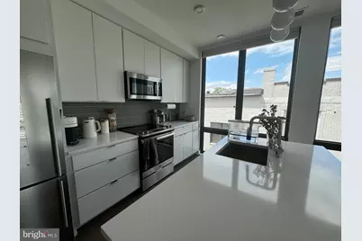 1999 9 1/2 Street NW #303, Washington, DC 20001 - Photo 3