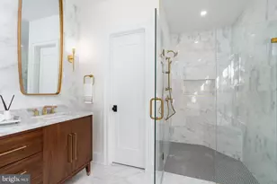 5631 MacArthur Blvd NW, Washington, DC 20016 - Photo 21