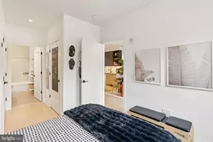 900 11th St SE, Washington, DC 20003 - Photo 15